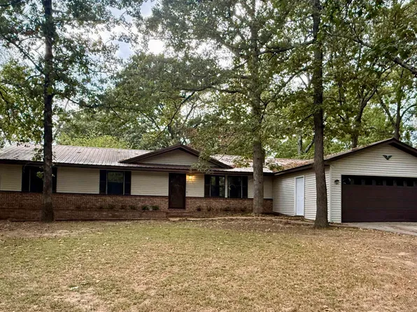 22 Luster St, Batesville, AR 72501