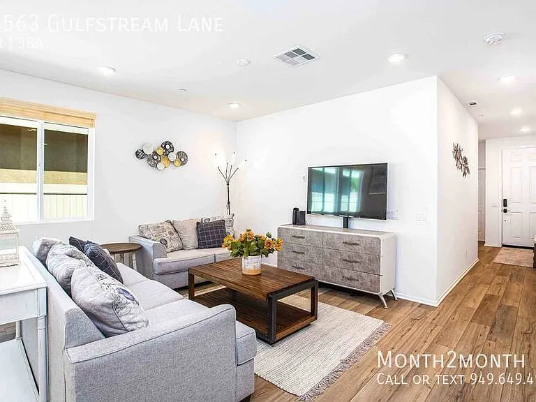 14563 Gulfstream Ln — Photo 1
