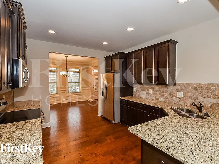 130 Village Park Dr — Photo 6