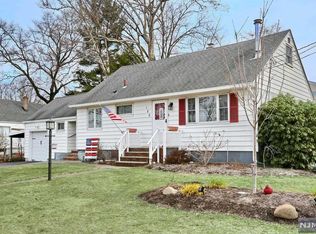 189 Hirschfield Pl, New Milford, NJ 07646