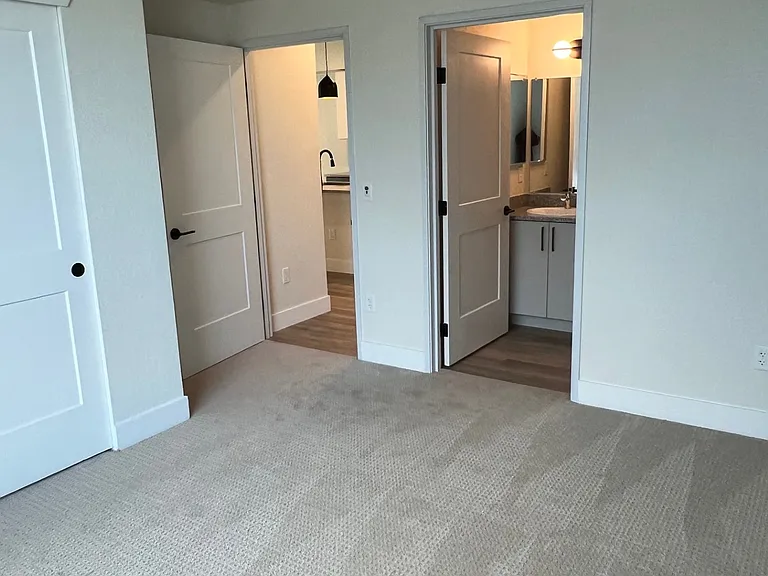 Residences at Willow Park Flats — Photo 29