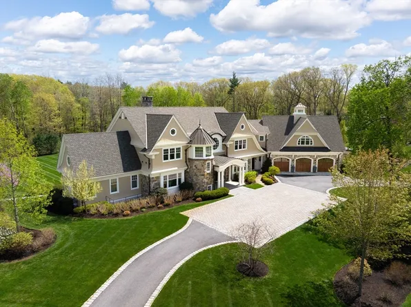 14 Lovers Ln, Southborough, MA 01772