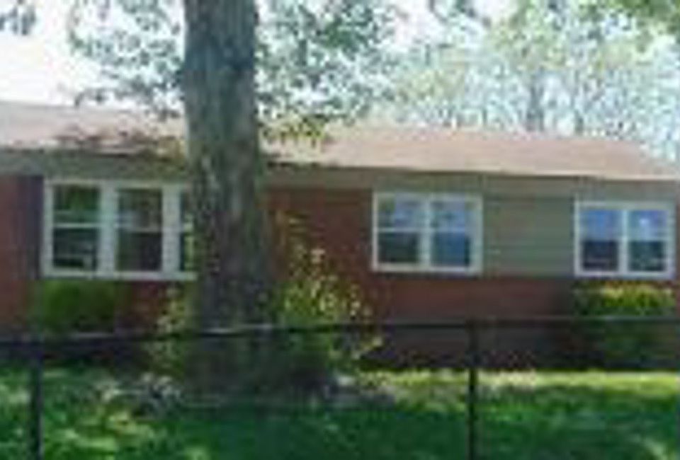 2nd image of 400 Keith Ct