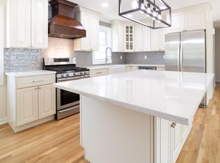 15 Fairview Ave, Bergenfield, NJ 07621