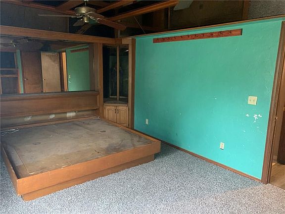 5th image of 738 SE 34th St