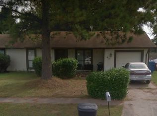 2421 Mirror Lake Dr, Virginia Beach, VA 23453