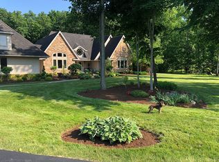 7647 Poplar Field Cir, Baldwinsville, NY 13027