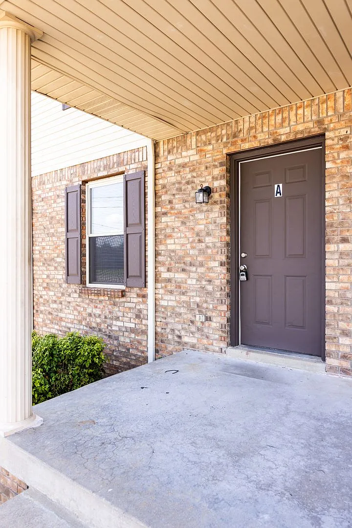 510 Hietts Lane — Photo 1