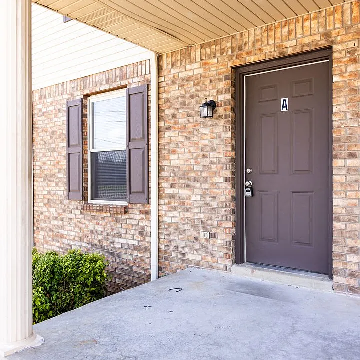 510 Hietts Ln