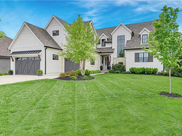 12315 W 169th Ter, Overland Park, KS 66221