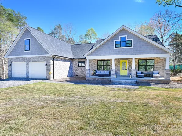 317 Gardner Point Dr, Stony Point, NC 28678