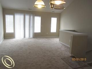3rd image of 3552 Skyline Dr #79