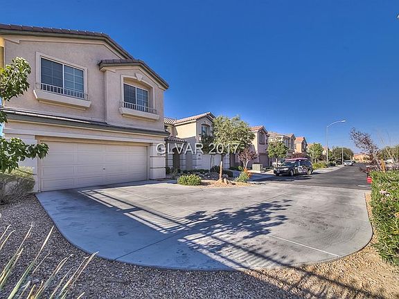 3rd image of 6196 Pine Banks Ct