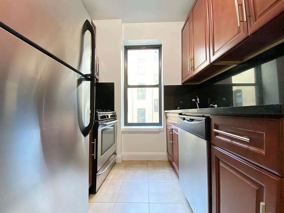 1st image of 1642 Lexington Ave APT 11