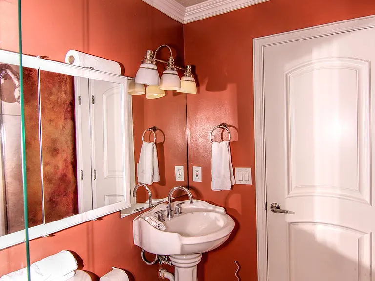 356 S Mohler Dr — Photo 20