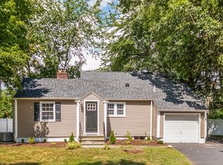 4 Heathcote Rd, Norwalk, CT 06851