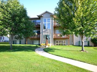 4702 Chadwick Rd UNIT 3, Cedar Falls, IA 50613