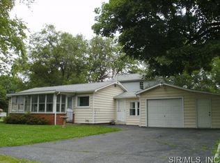 601 Biltmore Blvd, South Roxana, IL 62087