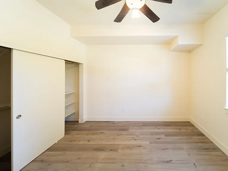 Capitol Hill Apartments — Photo 135