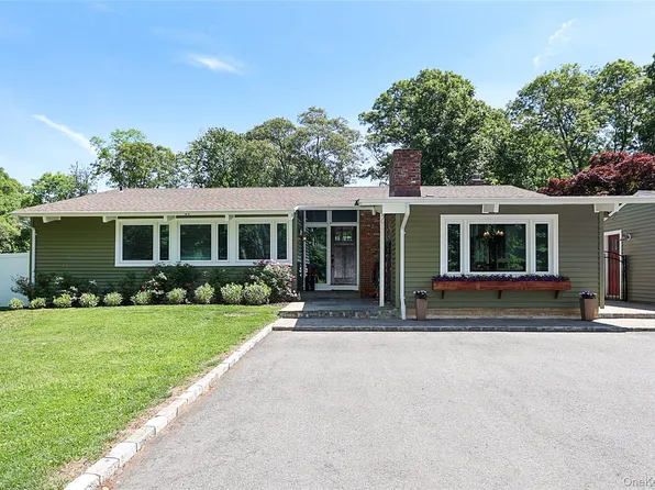 273 Sugar Toms Lane, East Norwich, NY 11732