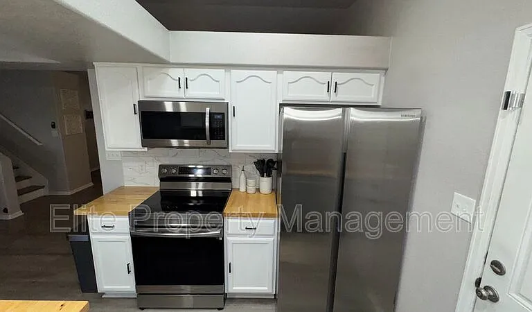 1150 S Los Charros Dr — Photo 10