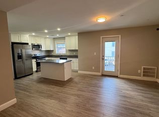 139 Palm St #202, Nashua, NH 03060