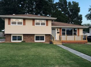 1403 N Indiana St, Griffith, IN 46319