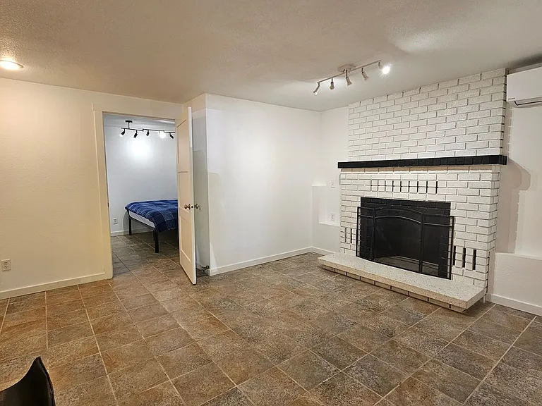 8045 SE Willock Rd — Photo 6