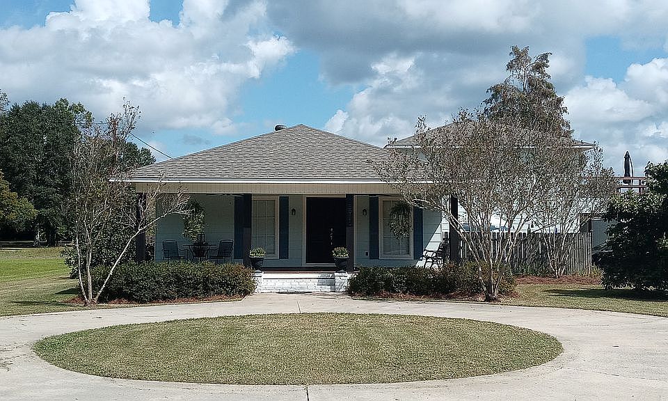 front of 15955 Sidney Rd.