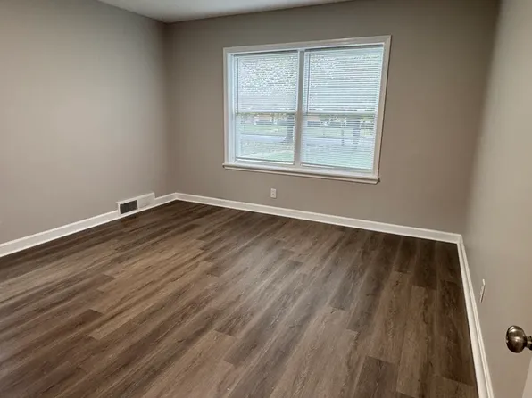 4824 S 3rd St APT 1, Louisville, KY 40214