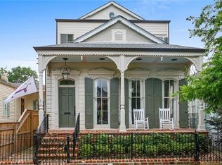 5919 Laurel St, New Orleans, LA 70115