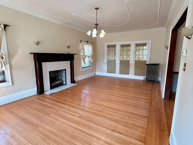 3100 Archwood Ave — Photo 5