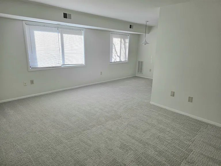 3102 Commonwealth Ave #104 — Photo 3