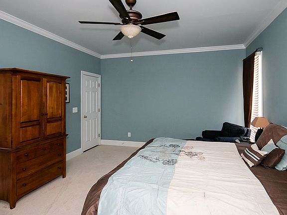 2nd image of 115 Beach Fern Ct