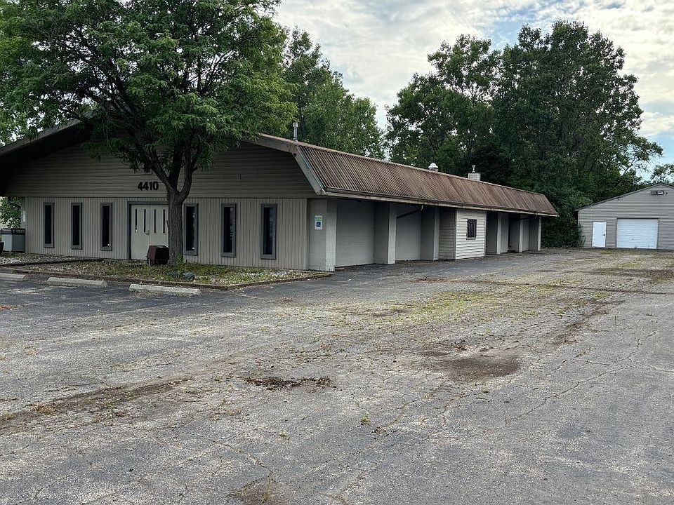 1st image of 4410 S Dort Hwy #1