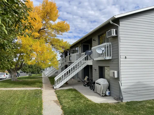 70 12th St, Wheatland, WY