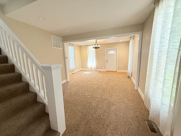 907 S Johnson St — Photo 9