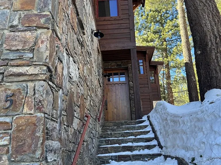 645 Monterey Pine Rd — Photo 2