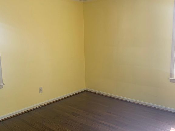 4th image of 8640 Riverdale St