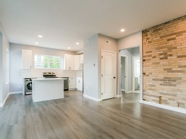 151 Sherman Ave #102 — Photo 7