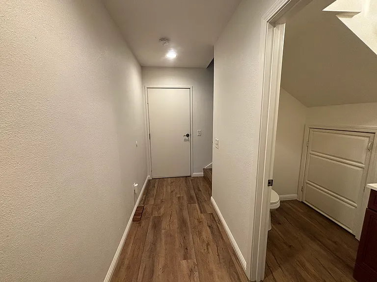 306 E Cummings Ln — Photo 9