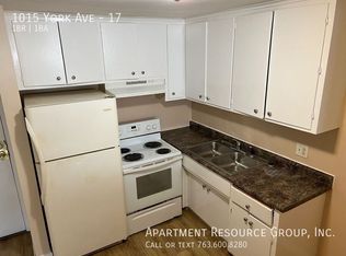 1015 York Ave #17, Saint Paul, MN 55106