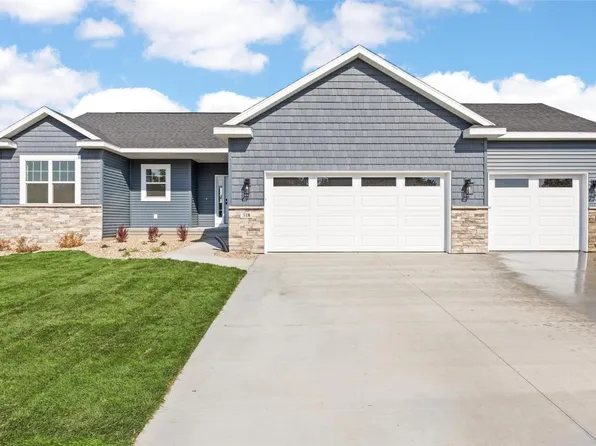 318 McCarran Ave NE, Cedar Rapids, IA 52402