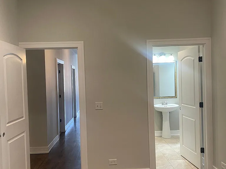 6551 S Ingleside Ave #1N — Photo 6