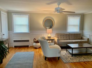 61 Manor Dr, Red Bank, NJ 07701