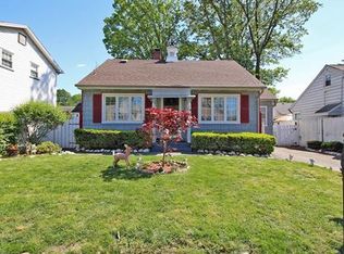 77 Alwat St, Woodbridge, NJ 07095