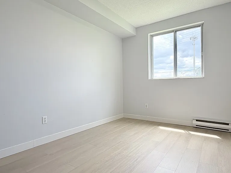 2940 Elsmere Ave #108 — Photo 12