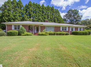 206 Myrtle Ave, Belton, SC 29627