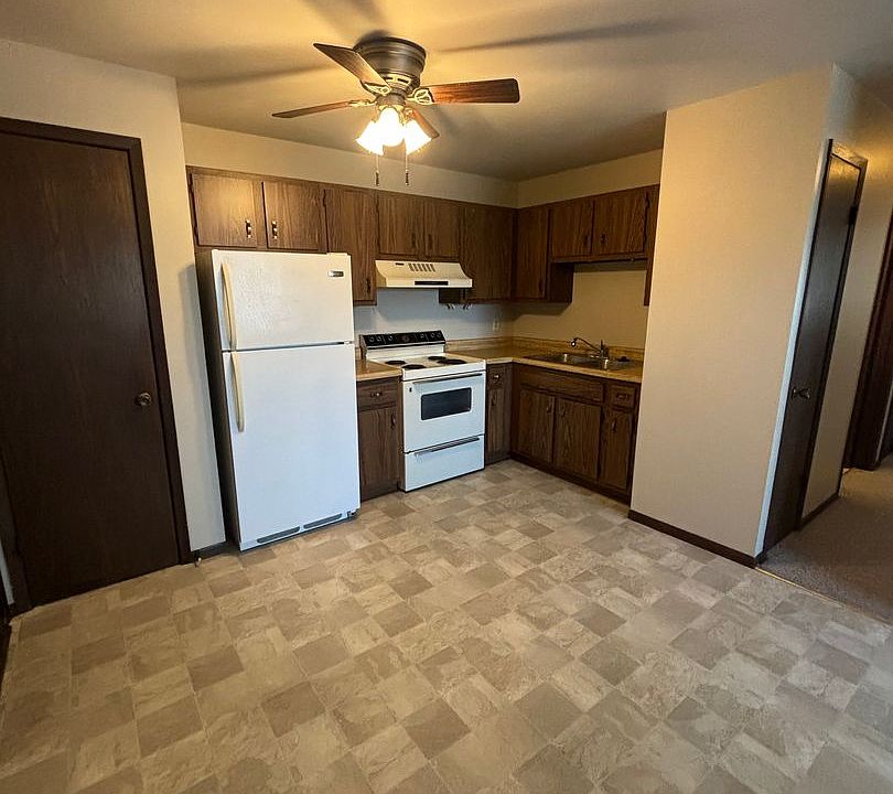 1st image of 9047 17th Ave #203