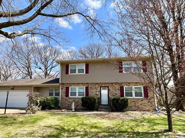 2380 5th St, East Moline, IL 61244
